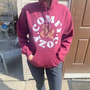 Comfy and Cozy GILDAN sweatshirt size small NEW NEVER WORN